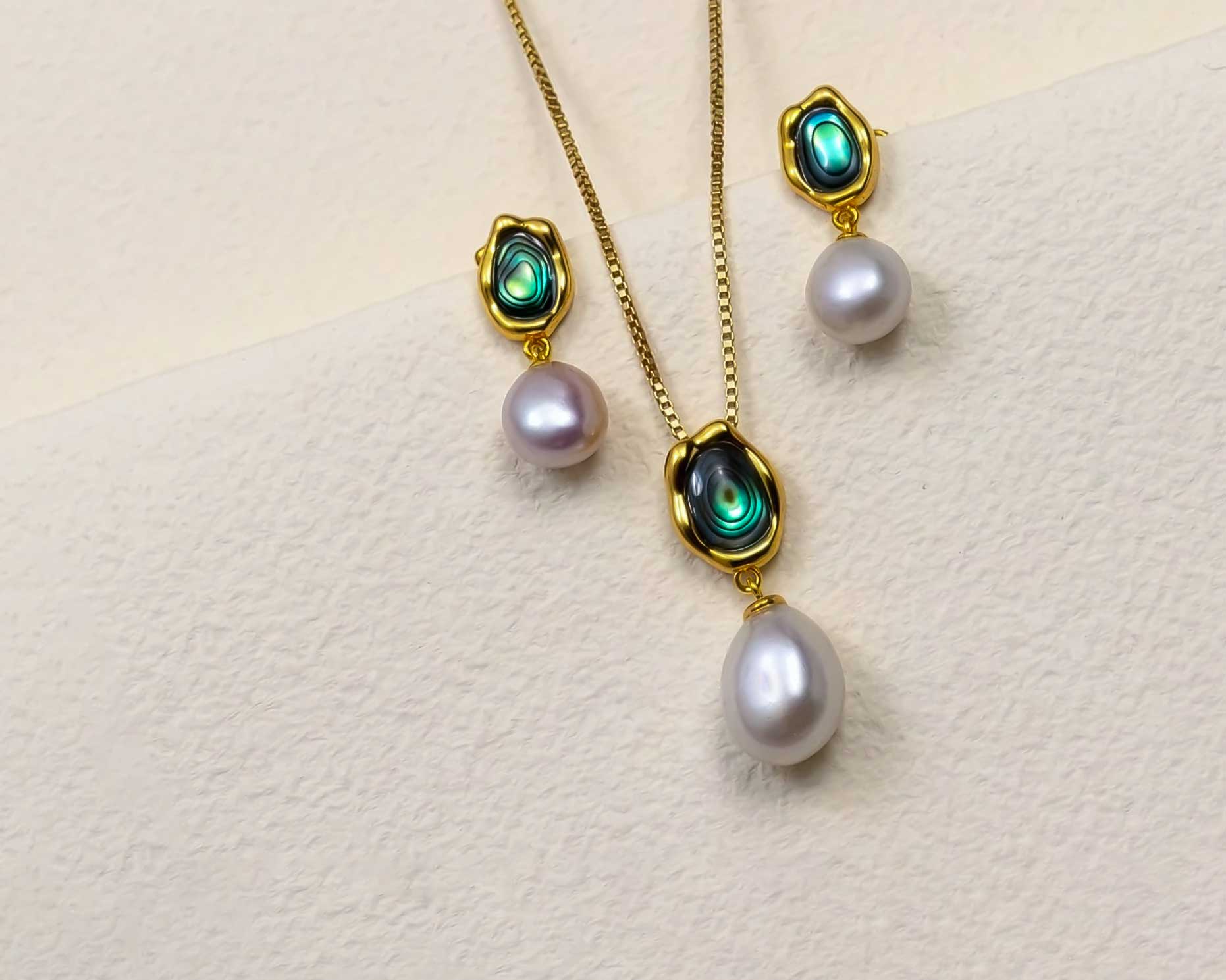 Abalone pendant and earring set in gold vermeil - sterling silver