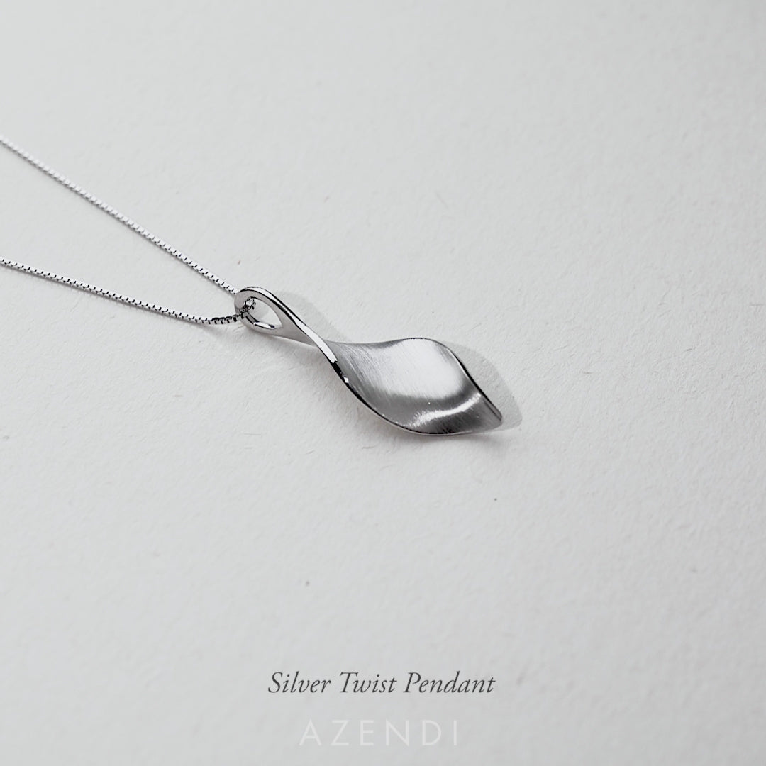 Silver Twist Pendant