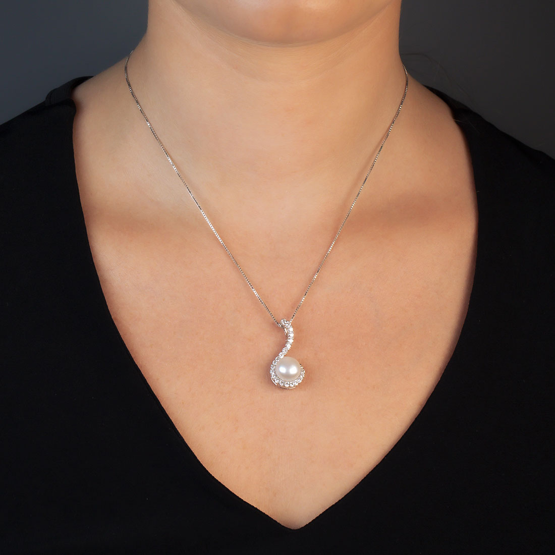 Pavé Curl Pearl Pendant