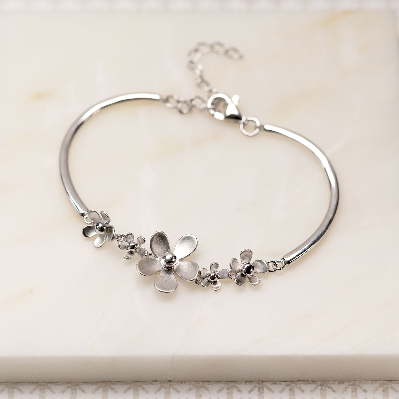 Frosted Silver Five Flower Bangle