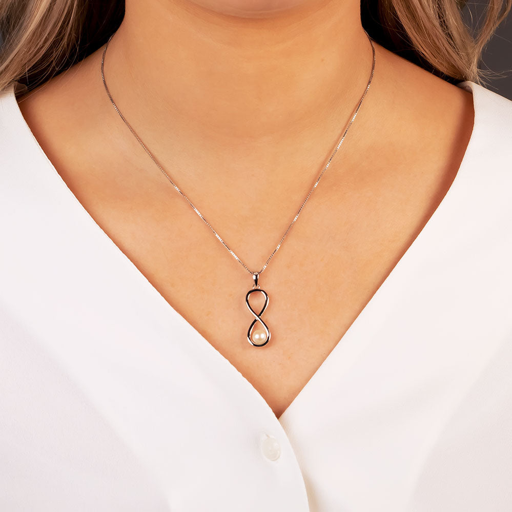 Silver & Pearl Infinity Pendant