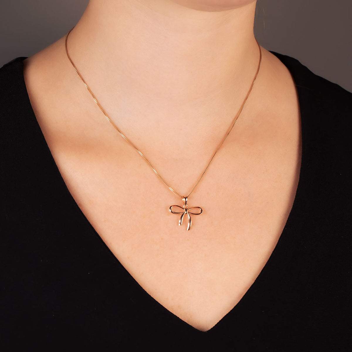Bow Necklace