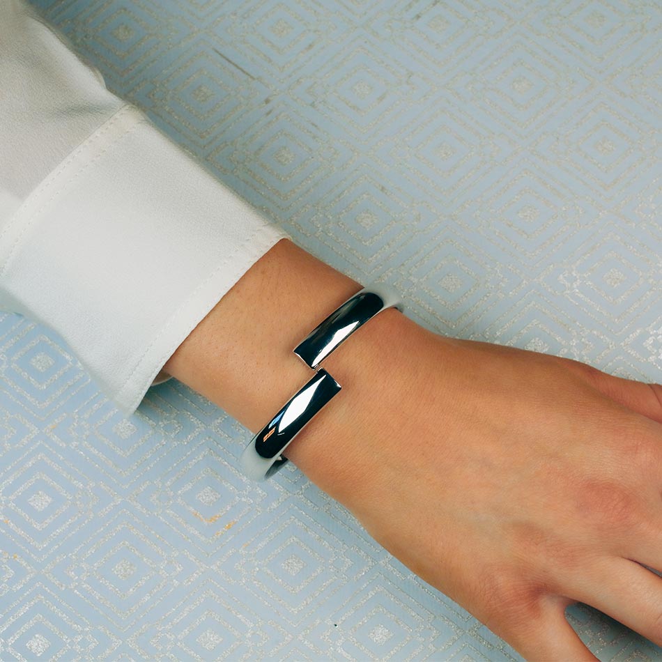 Toscana Wide Crossover Hinge Bangle