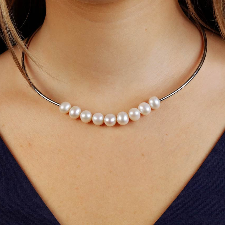 Freshwater Pearls T-Bar Necklace