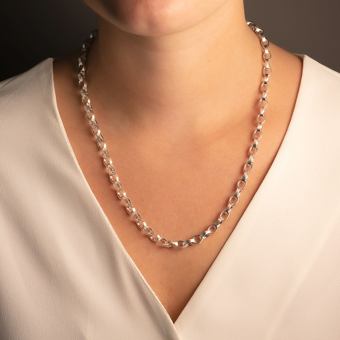 Satin Silver Links Necklace