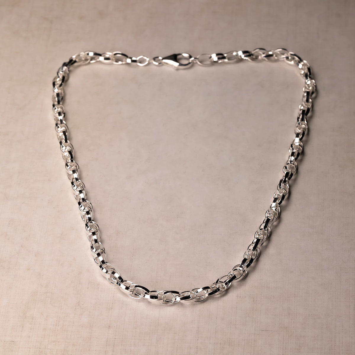 Twisted Double Links Necklace