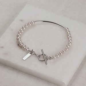 Silver Curve & Freshwater Pearl Bracelet