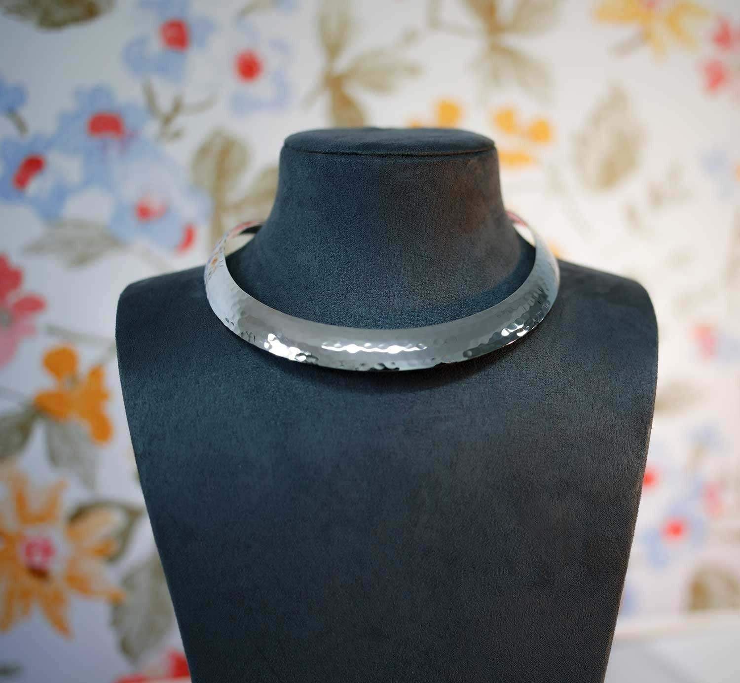 Silver Planished Collar Necklace