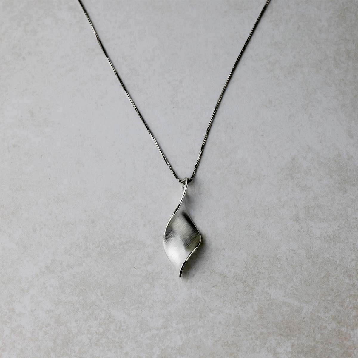 Silver Twist Pendant