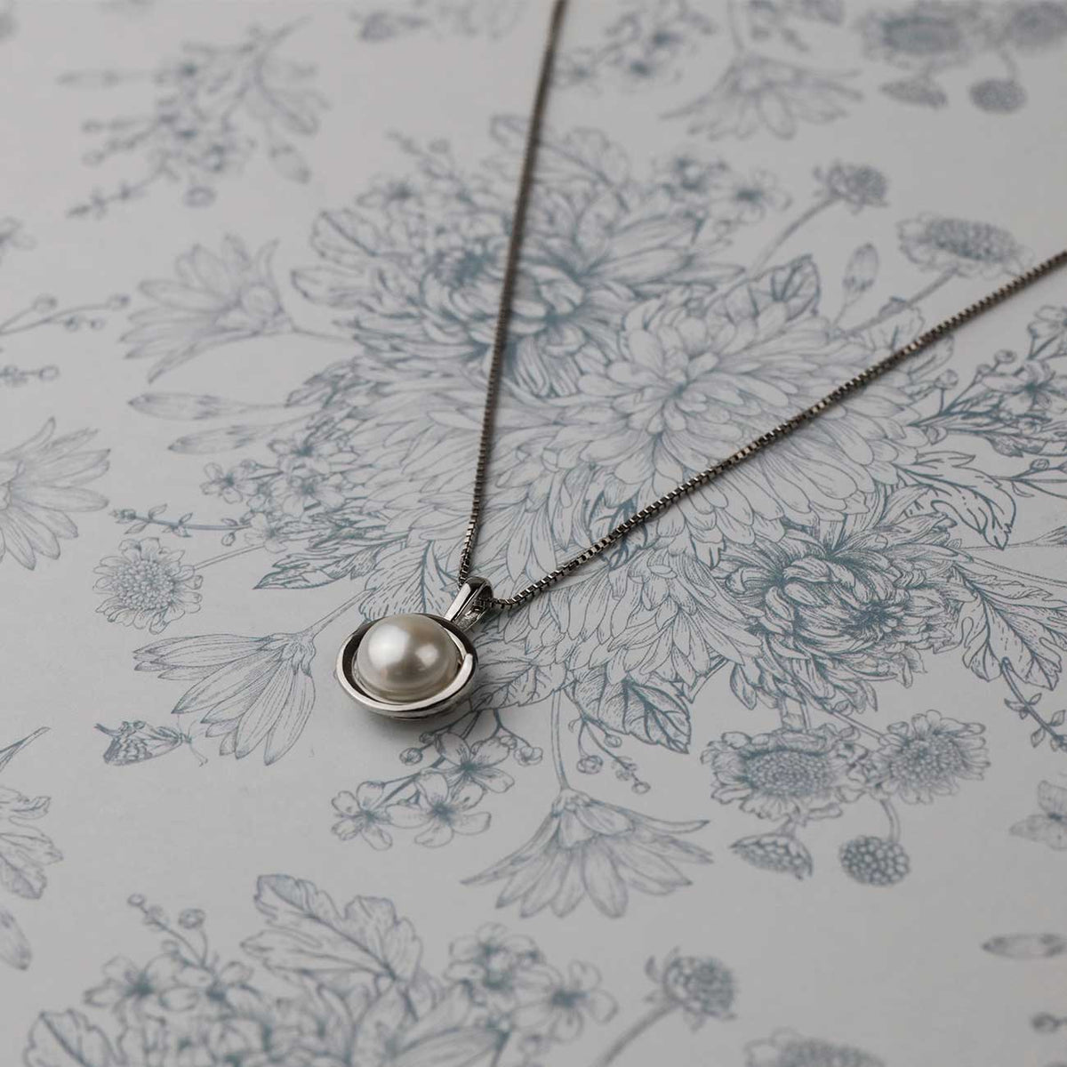 Spiral Set Pearl Pendant